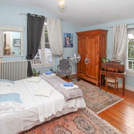 Manoir Des Turets Bed & Breakfast Yvre-l'Eveque Exterior photo