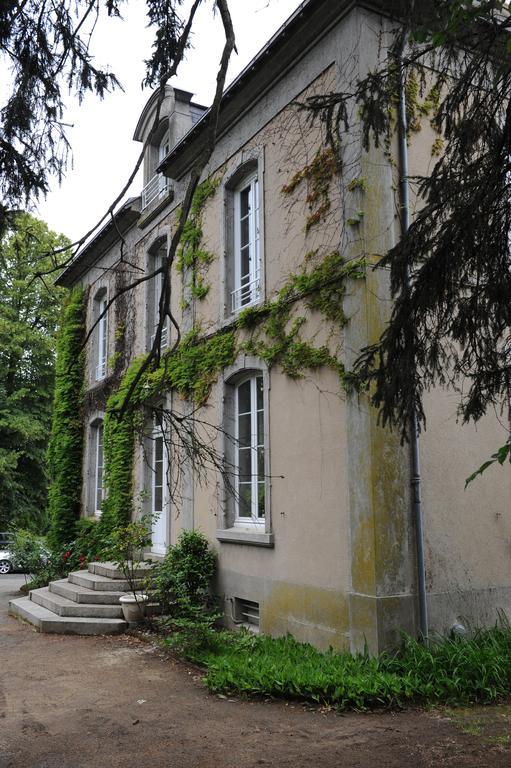 Manoir Des Turets Bed & Breakfast Yvre-l'Eveque Exterior photo