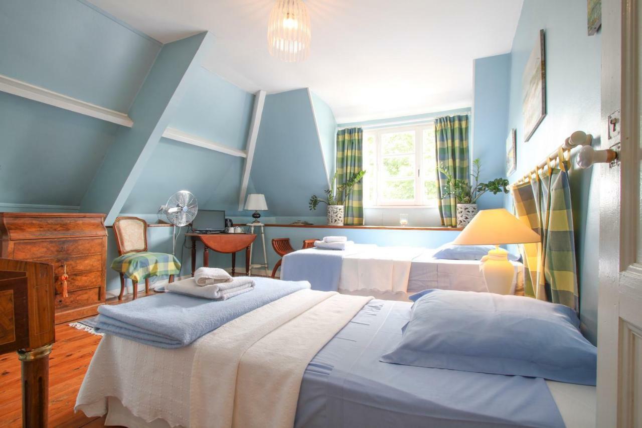 Manoir Des Turets Bed & Breakfast Yvre-l'Eveque Exterior photo